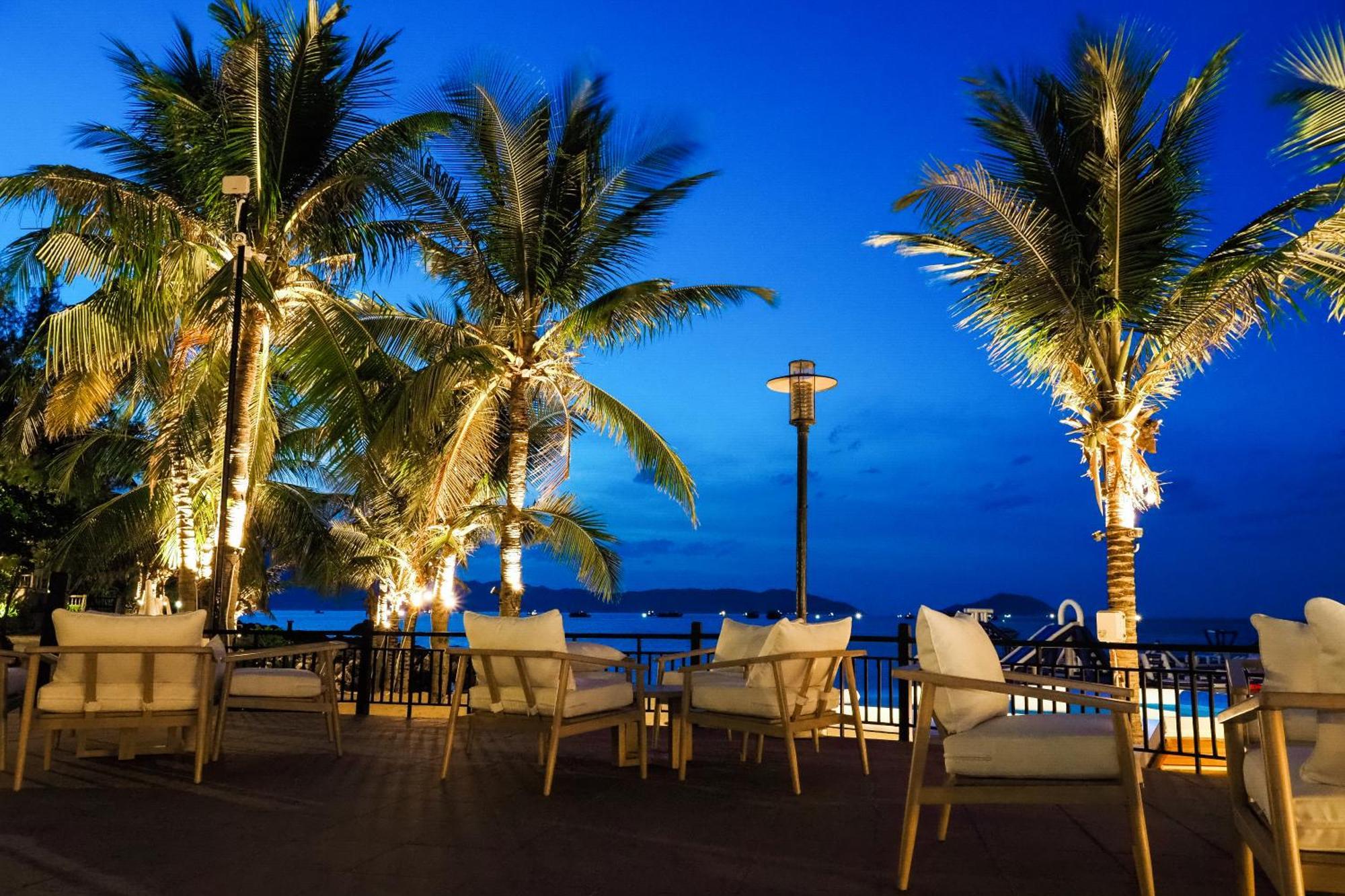 Bounce Beach Resort And Spa Дананг Экстерьер фото