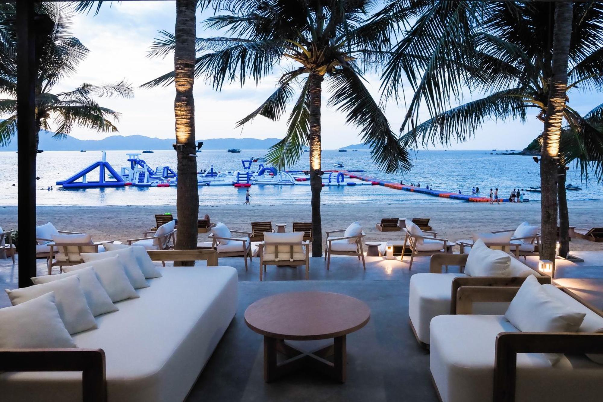 Bounce Beach Resort And Spa Дананг Экстерьер фото
